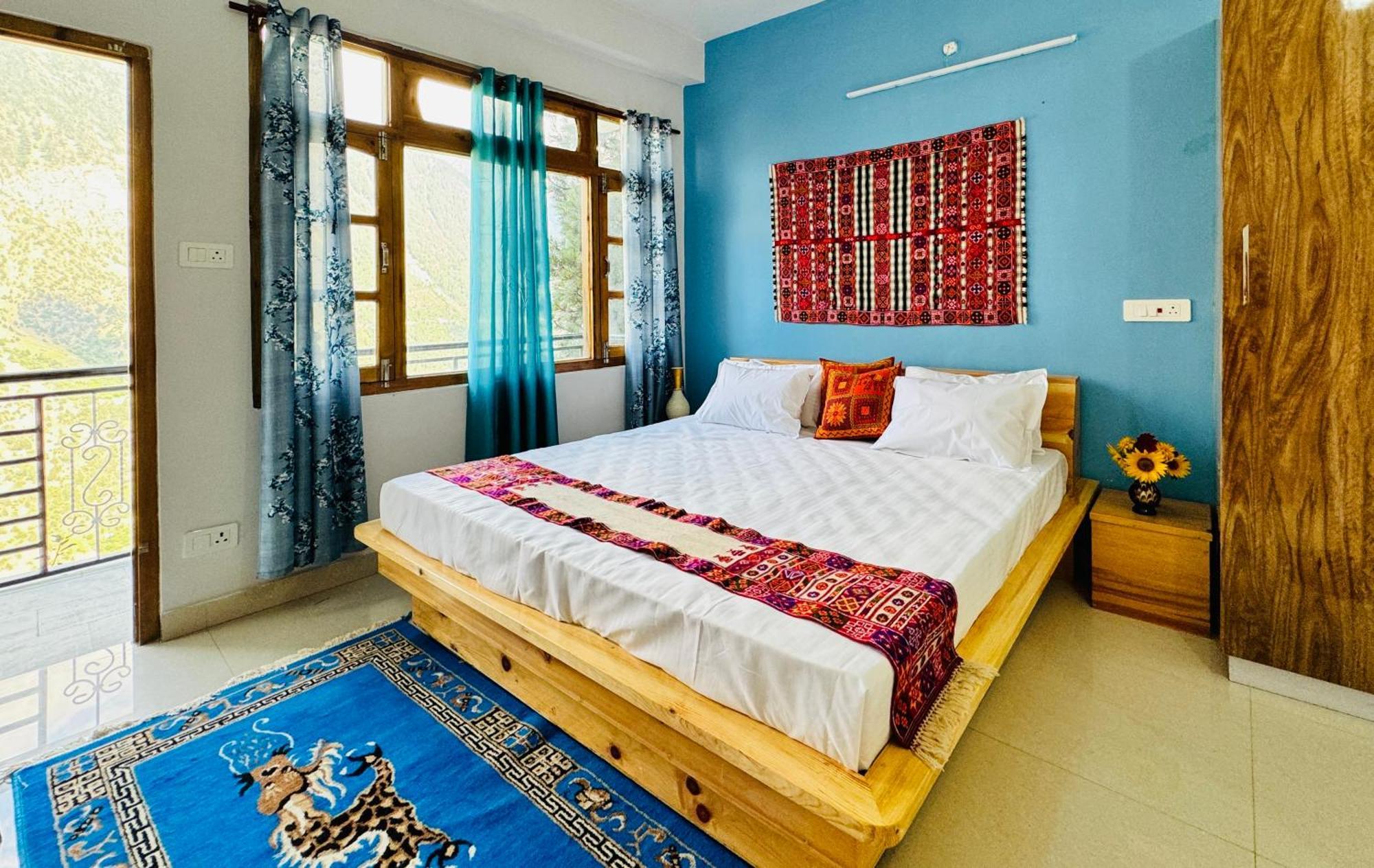 Pine View Retreat Homestay Kalpa Luaran gambar