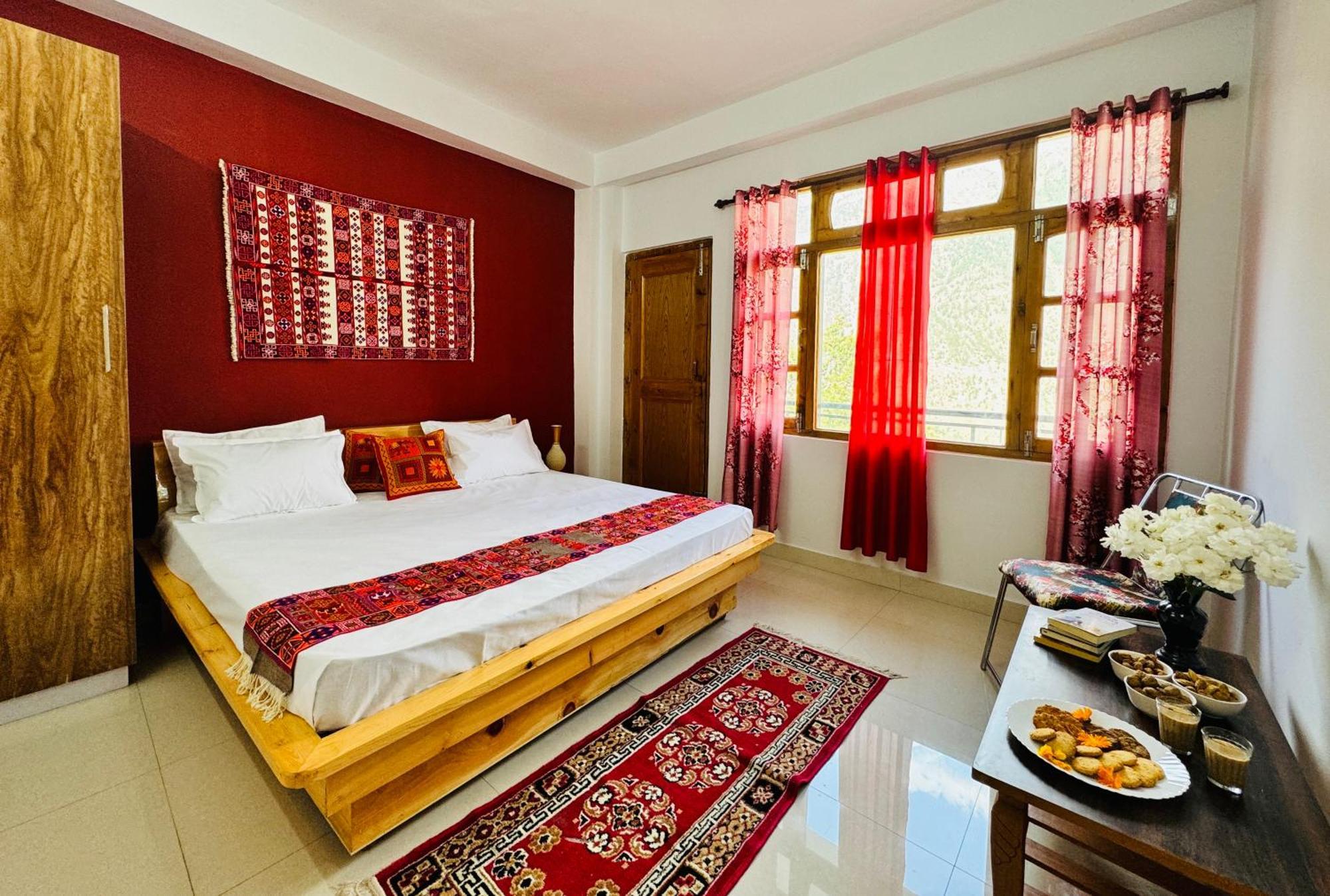 Pine View Retreat Homestay Kalpa Luaran gambar