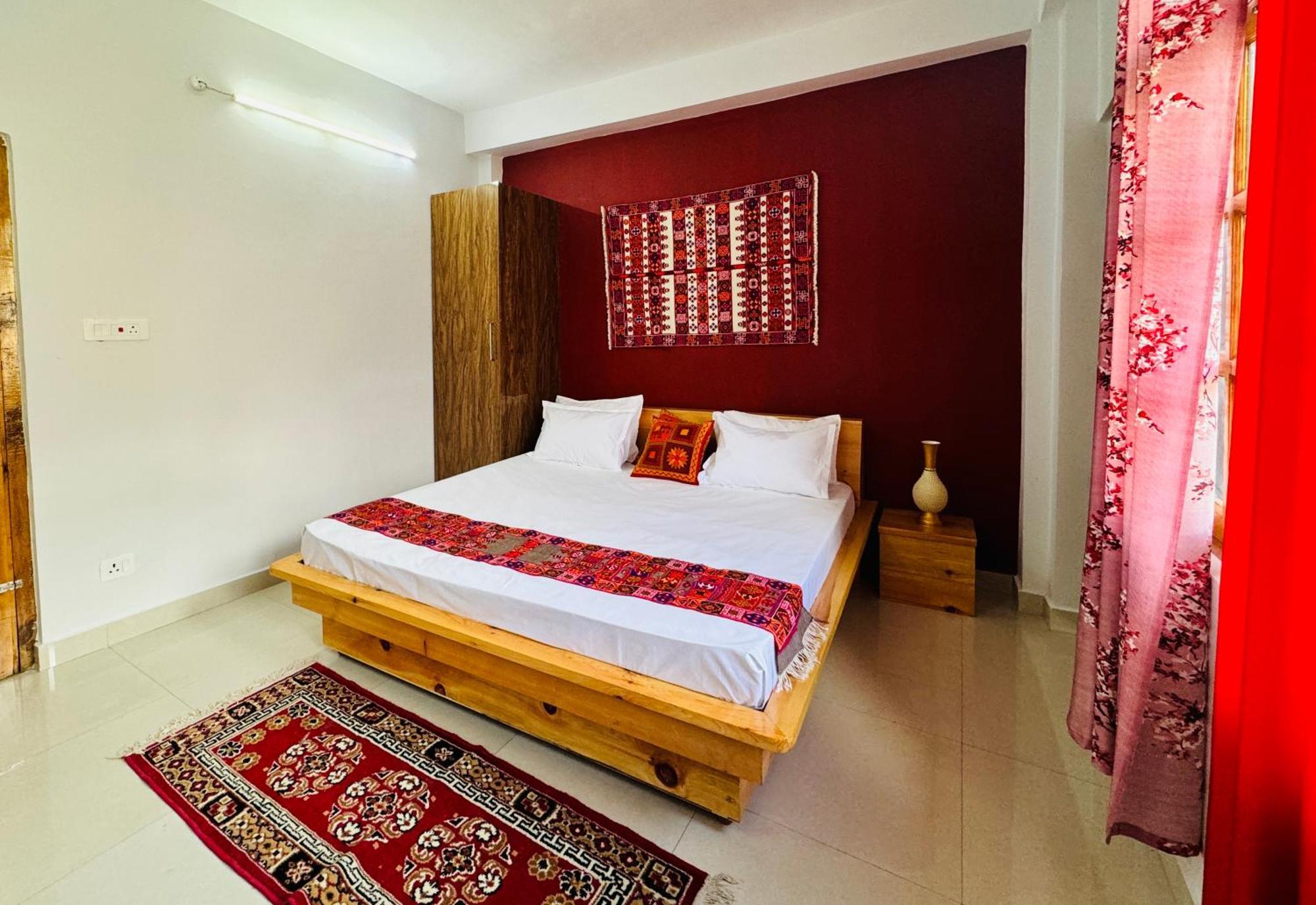 Pine View Retreat Homestay Kalpa Luaran gambar