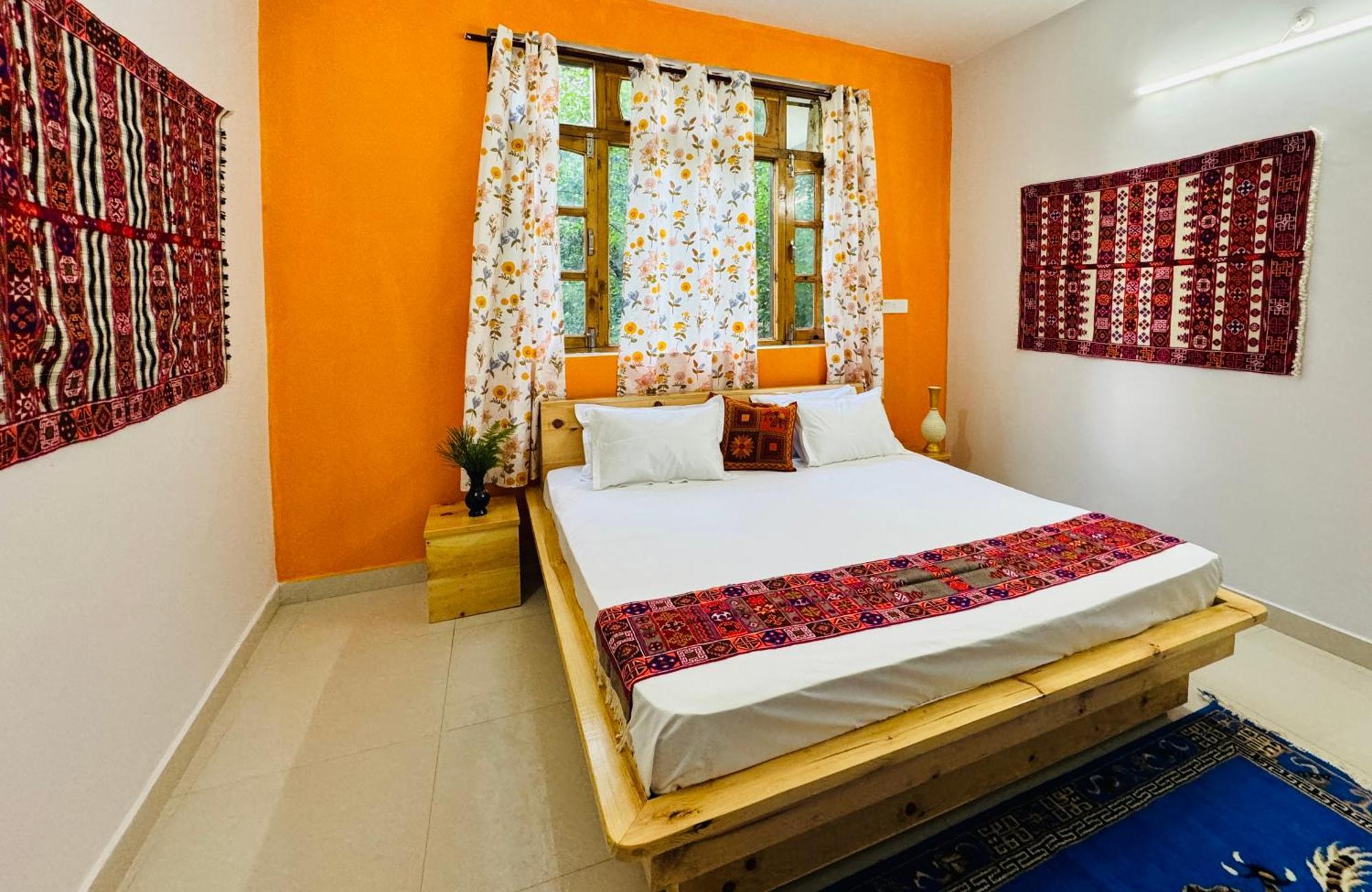 Pine View Retreat Homestay Kalpa Luaran gambar